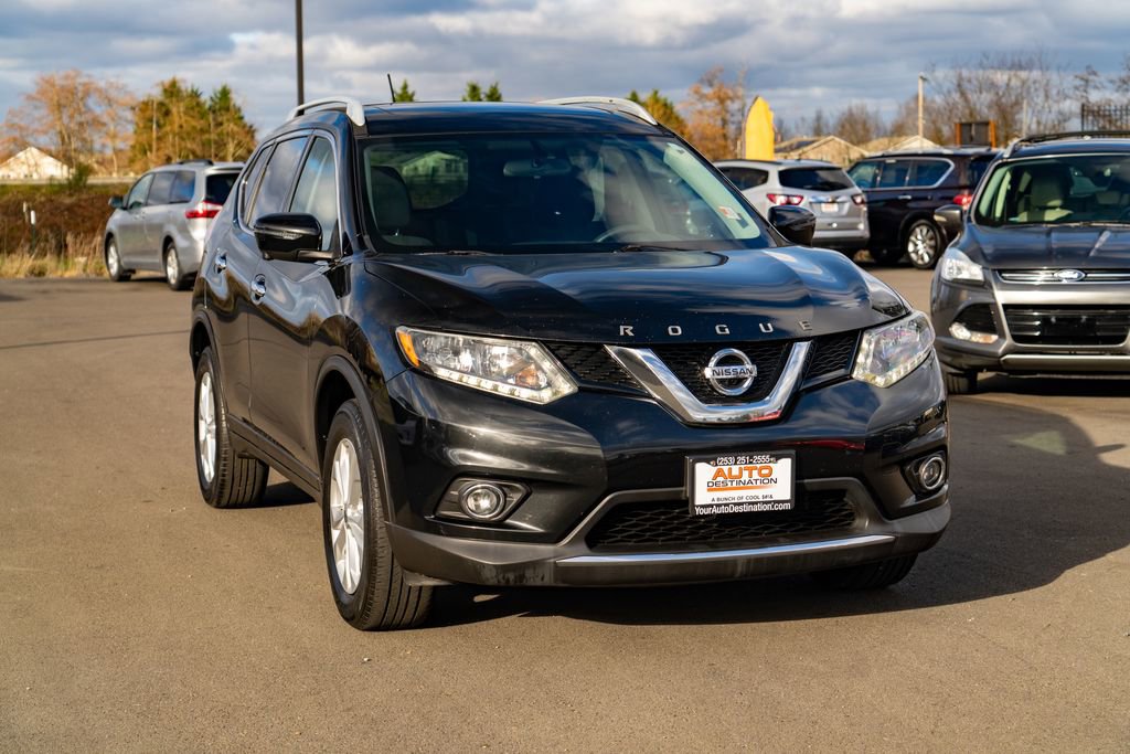 Used 2016 Nissan Rogue SL image 2