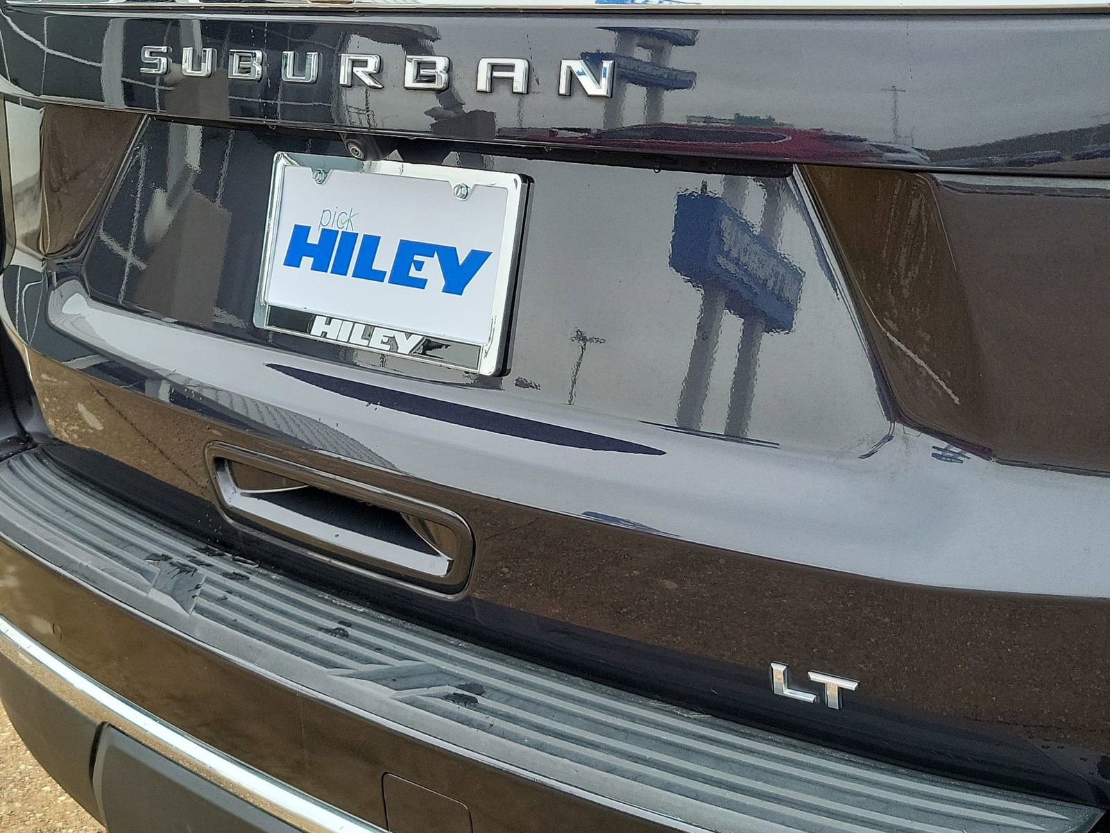 Certified 2024 Chevrolet Suburban LT image 31