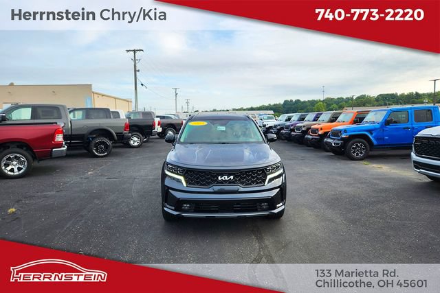 Used 2023 Kia Sorento SX AWD/4WD image 2