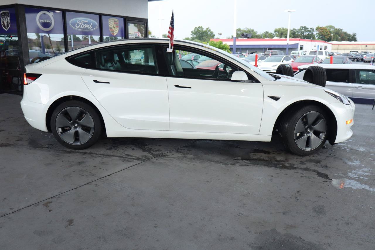 Used 2023 Tesla Model 3 Standard Range RWD image 6