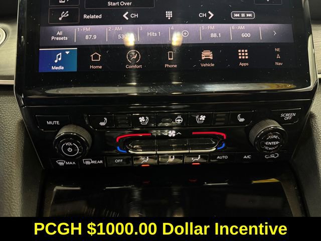 Used 2024 Jeep Grand Cherokee L Limited w/ Luxury Tech Group II image 3