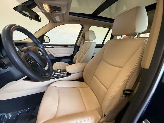 Used 2017 BMW X3 xDrive28i AWD/4WD image 2