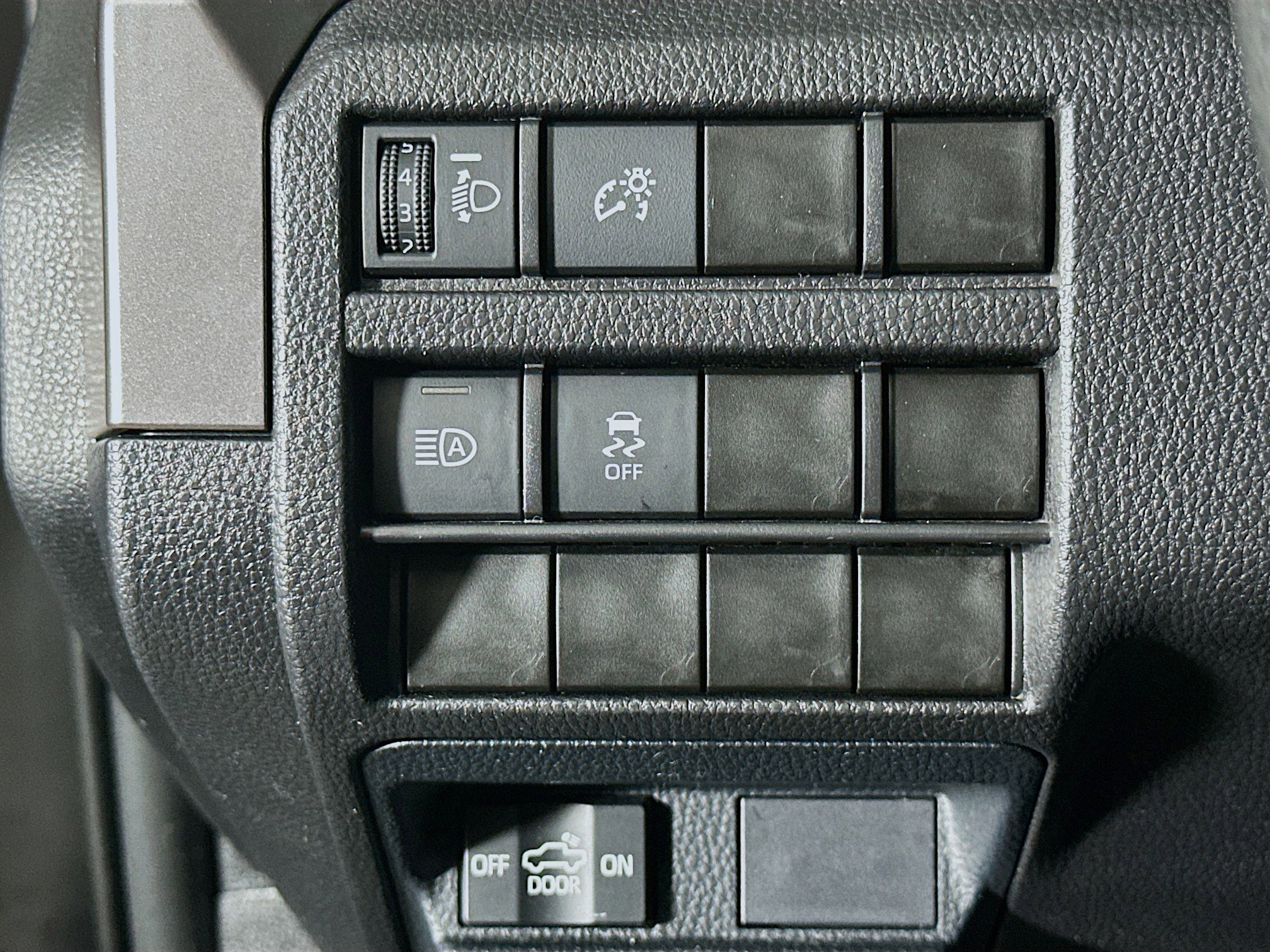 Used 2025 Toyota Tacoma TRD Sport image 17