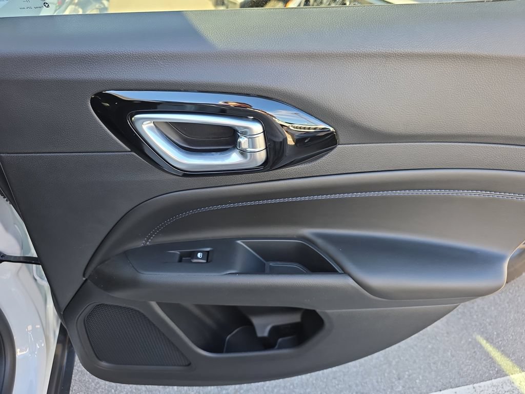 New 2026 Jeep Compass Latitude AWD/4WD image 35