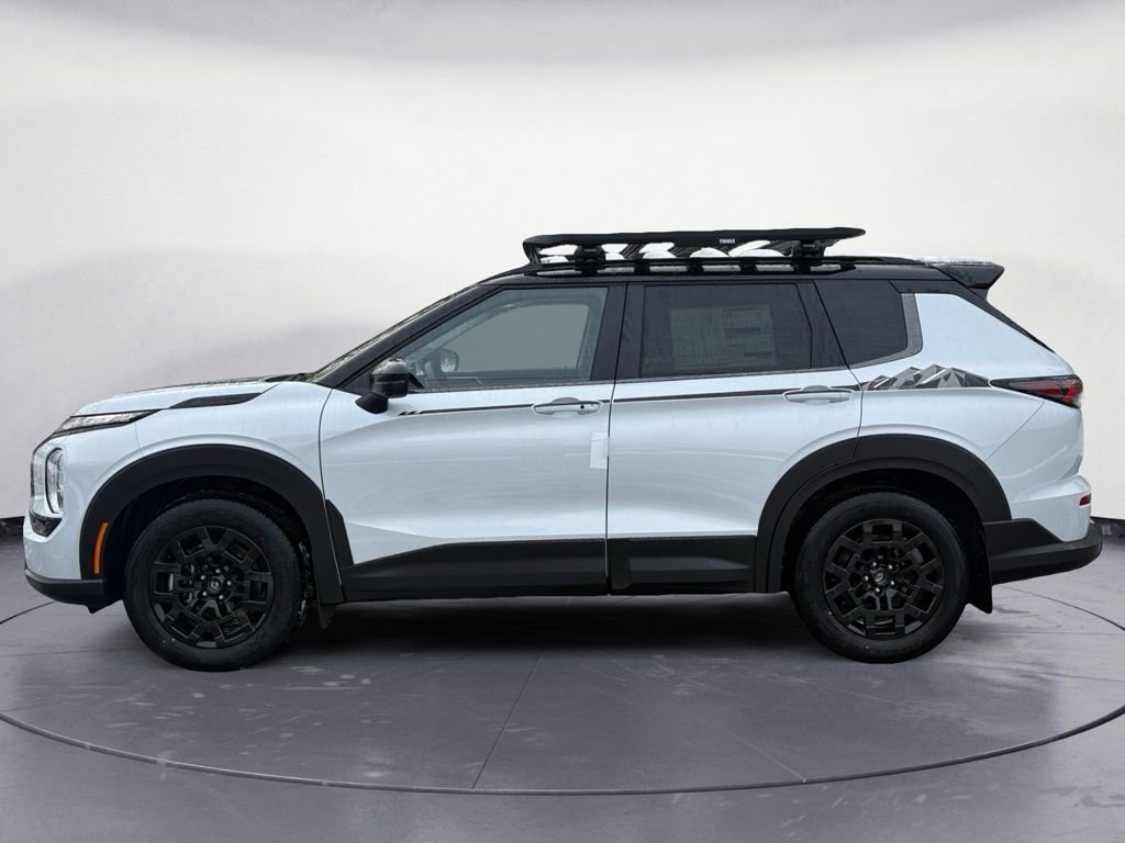 New 2026 Mitsubishi Outlander Trail Edition image 2