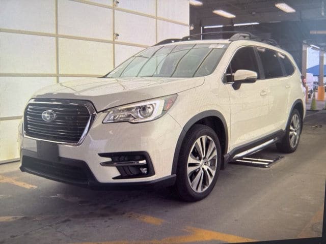 Used 2022 Subaru Ascent Limited w/ Technology Package AWD/4WD image 2