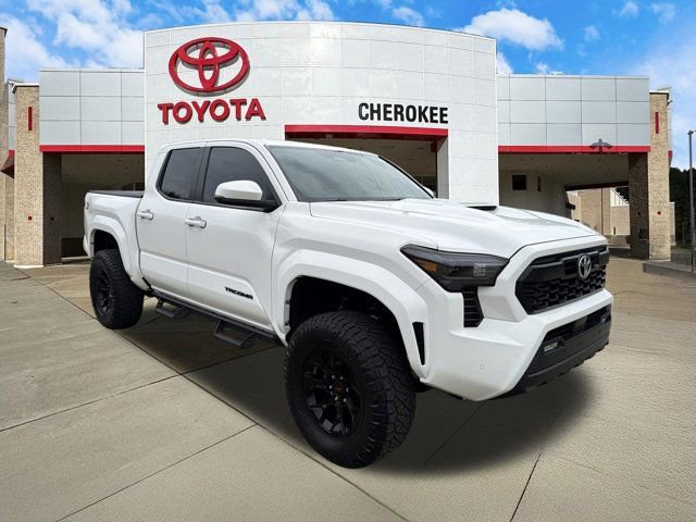 Used 2024 Toyota Tacoma TRD Sport RWD image 3