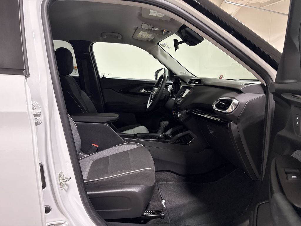 Used 2022 Chevrolet TrailBlazer LT AWD/4WD image 21