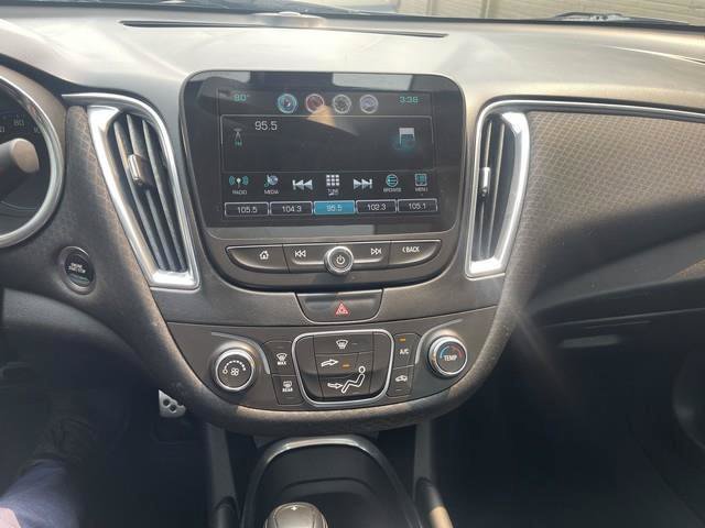 Used 2016 Chevrolet Malibu LT FWD image 22