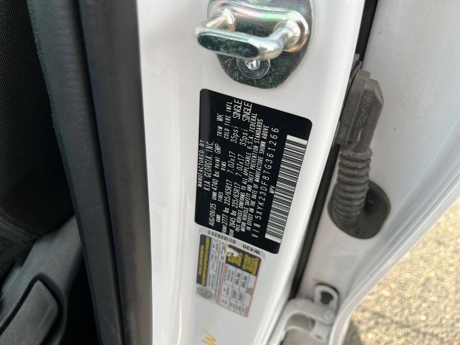 Used 2026 Kia Sportage LX FWD image 29