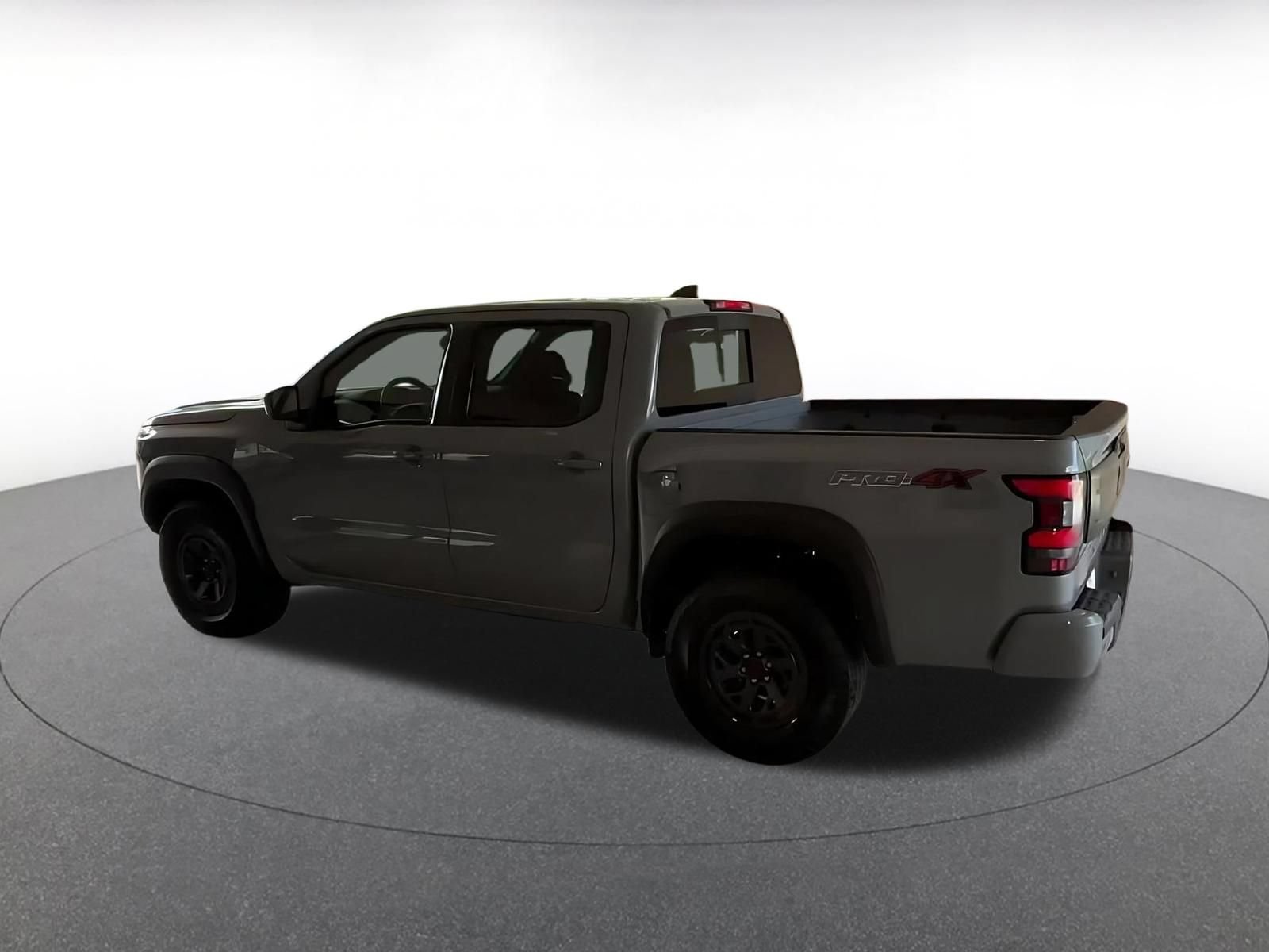 Used 2026 Nissan Frontier PRO-4X AWD/4WD image 9