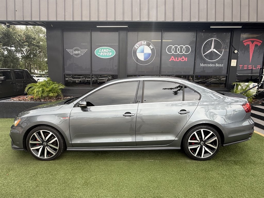 Used 2018 Volkswagen Jetta GLI FWD image 7