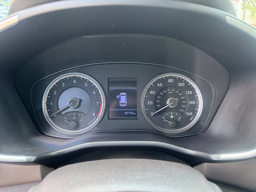Used 2020 Hyundai Santa Fe SE FWD image 10
