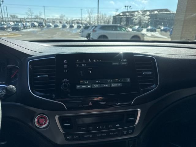 Used 2022 Honda Pilot Sport image 14