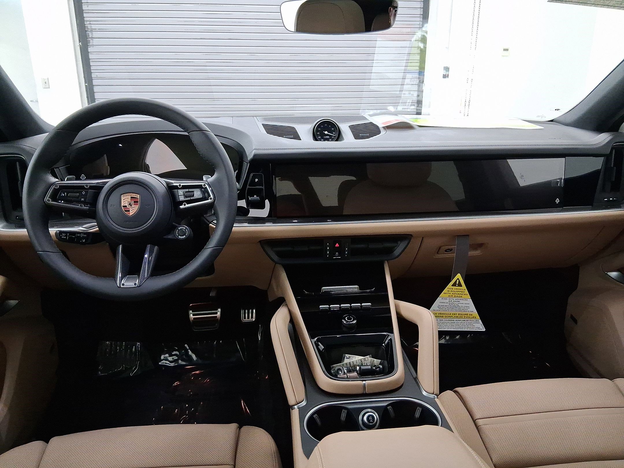 Used 2026 Porsche Cayenne E-Hybrid Coupe AWD/4WD image 15