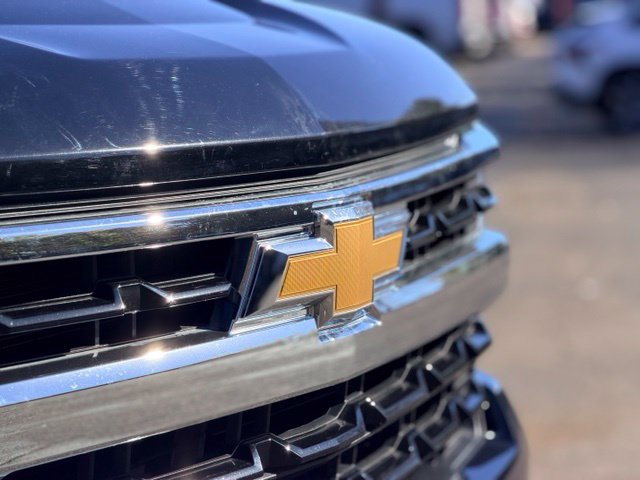 Used 2022 Chevrolet Silverado 1500 LT AWD/4WD image 30