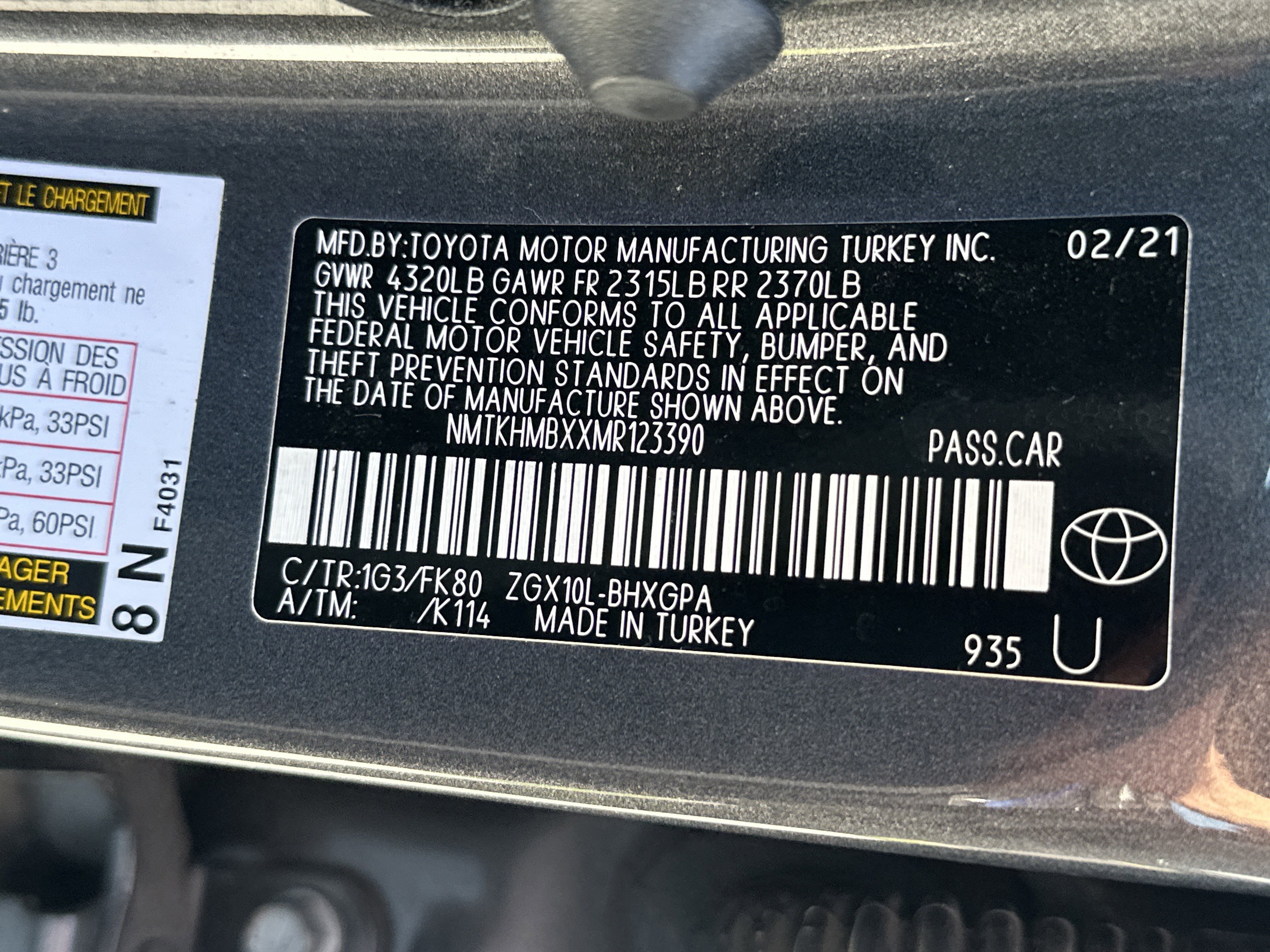 Used 2021 Toyota C-HR XLE FWD image 35