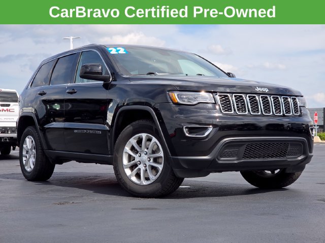 Used 2022 Jeep Grand Cherokee Laredo X AWD/4WD image 2