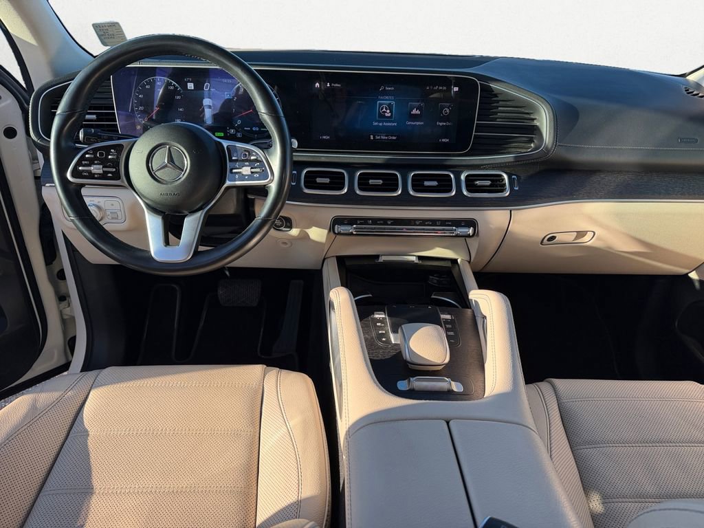 Used 2022 Mercedes-Benz GLS 450 4MATIC image 9