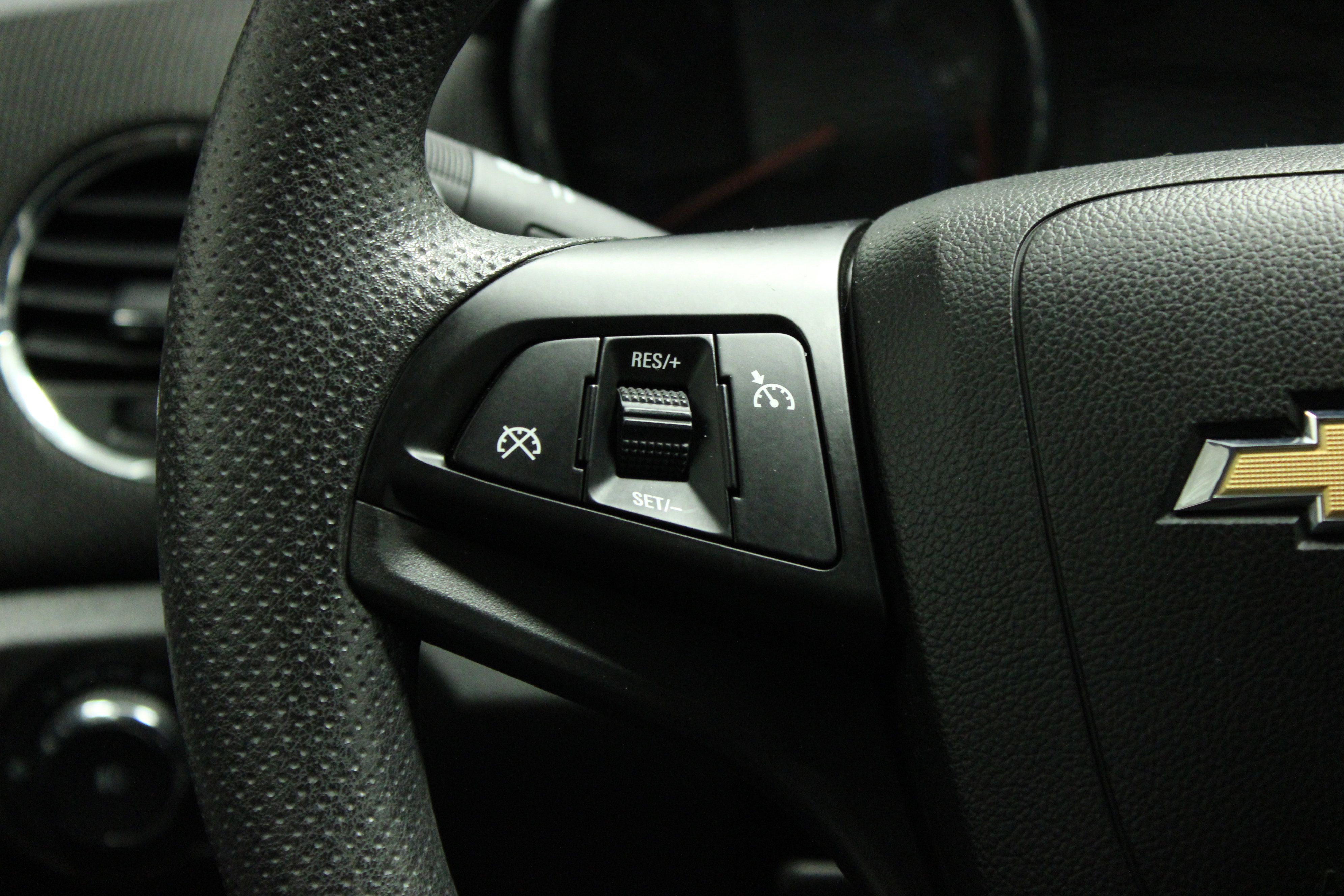 Used 2015 Chevrolet Cruze LT image 19