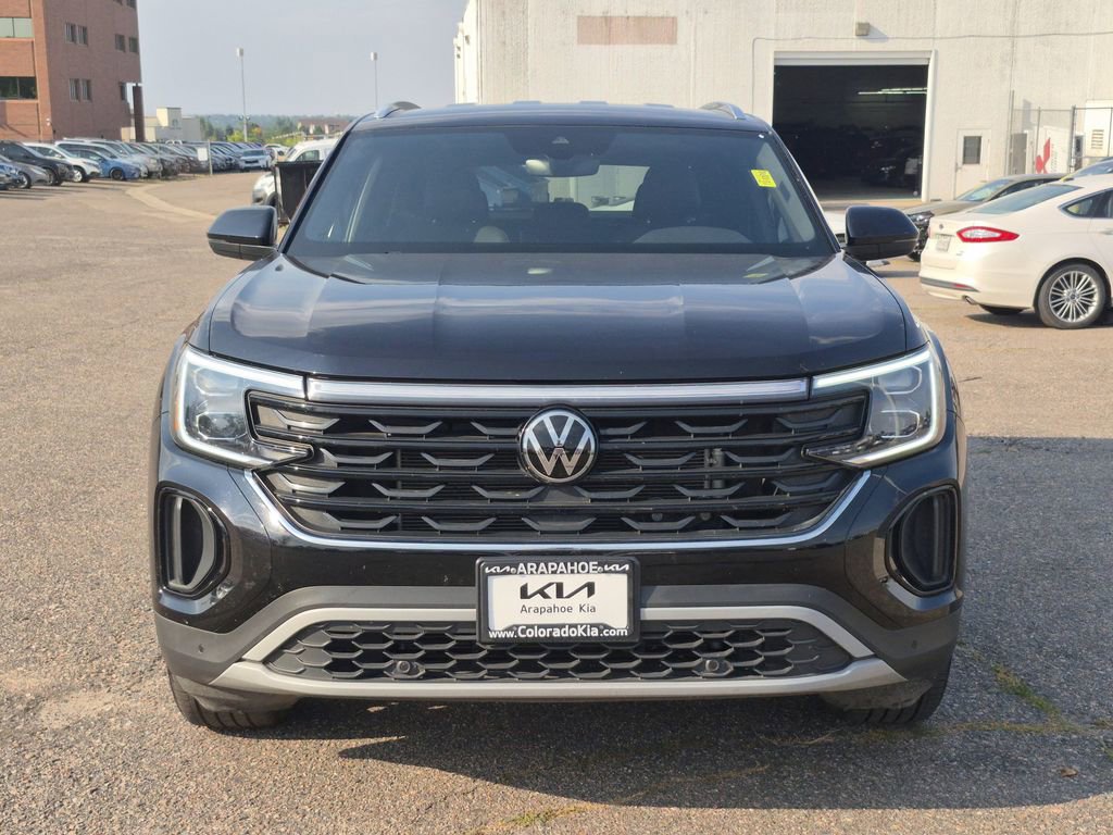 Used 2024 Volkswagen Atlas Cross Sport SE image 3