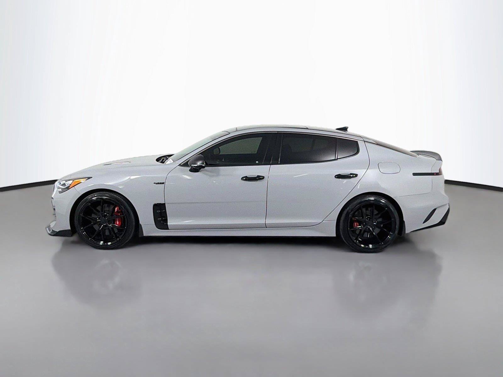 Used 2023 Kia Stinger GT2 AWD/4WD image 8