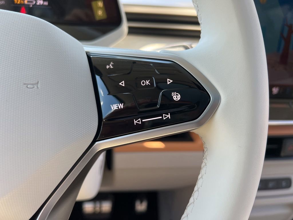 New 2025 Volkswagen ID. Buzz Pro S Plus image 17