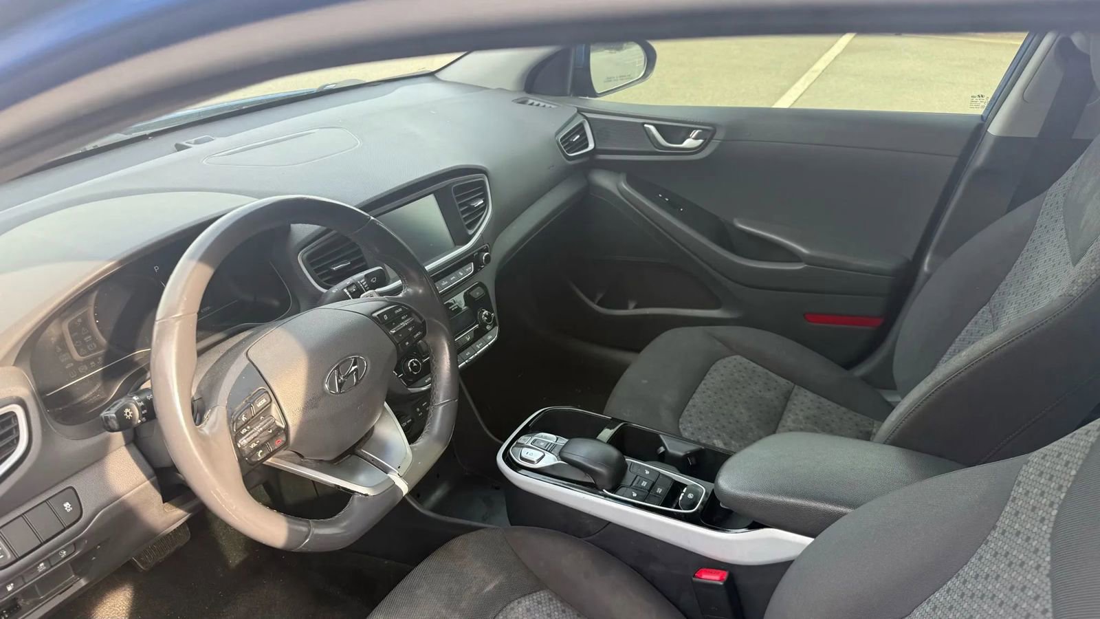 Used 2018 Hyundai Ioniq Electric FWD image 9