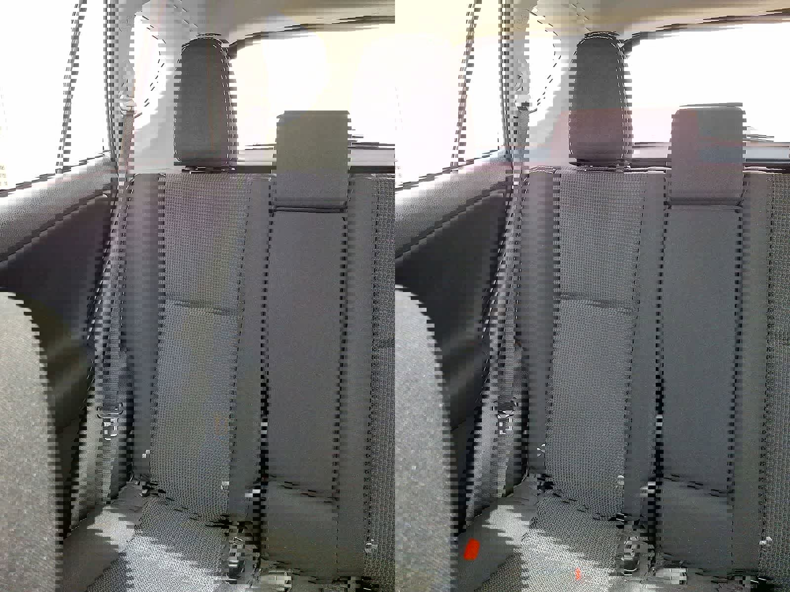 Used 2018 Toyota RAV4 XLE AWD/4WD image 13