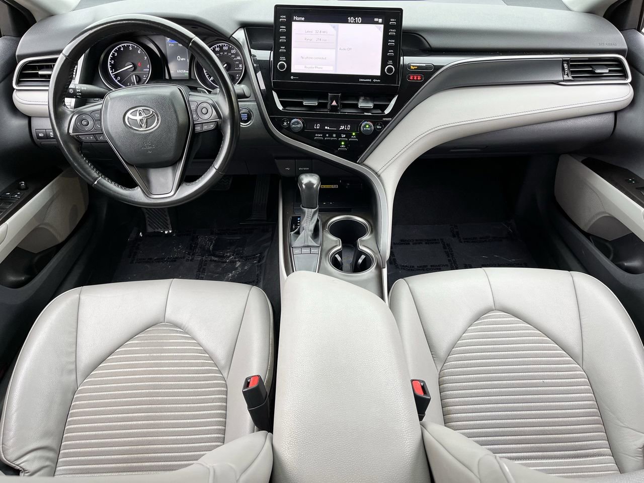 Used 2023 Toyota Camry SE w/ Audio Upgrade Package FWD image 9