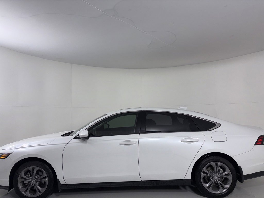 Certified 2024 Honda Accord EX image 2