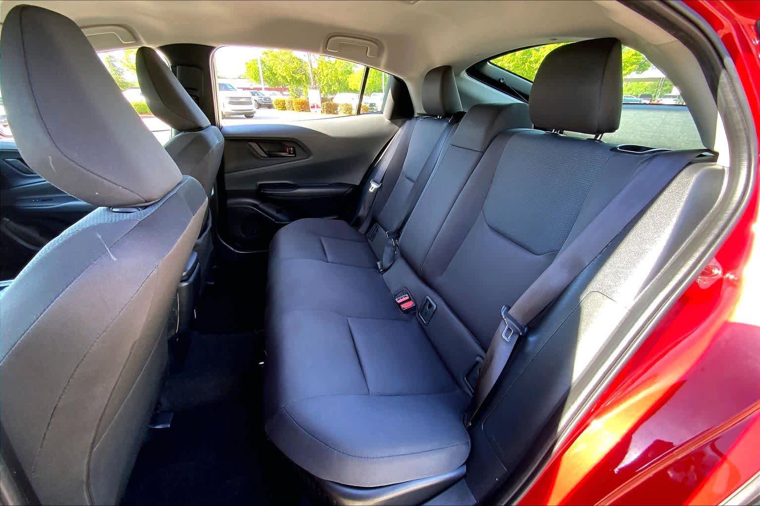 Used 2024 Toyota Prius LE AWD/4WD image 20