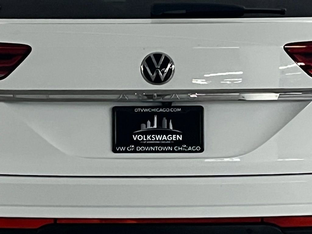 Used 2022 Volkswagen Atlas Cross Sport SE image 36