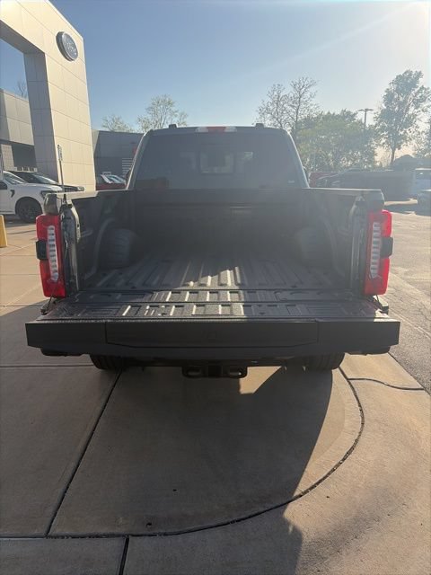 New 2026 Ford F350 Lariat w/ Black Appearance Package AWD/4WD image 15