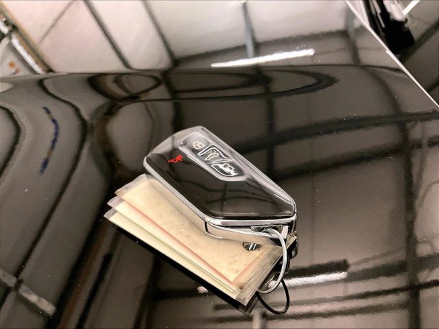 Used 2024 Volkswagen GTI SE FWD image 9
