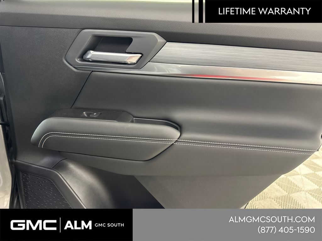 New 2026 GMC Terrain Elevation w/ Elevation Premium Package AWD/4WD image 18