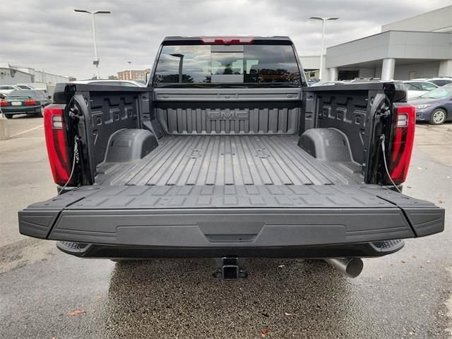 New 2026 GMC Sierra 2500 Denali w/ Denali Reserve Package AWD/4WD image 7