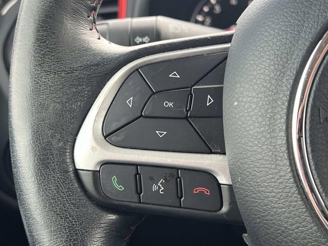 Used 2021 Jeep Renegade Trailhawk image 29