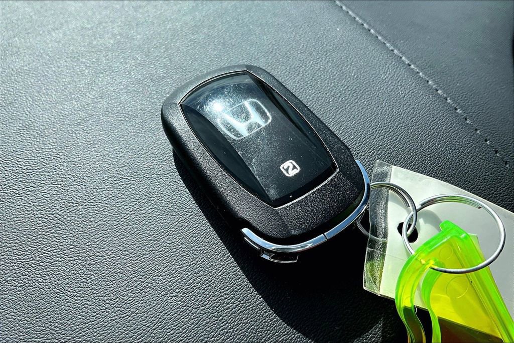 Used 2025 Honda Odyssey EX-L image 13