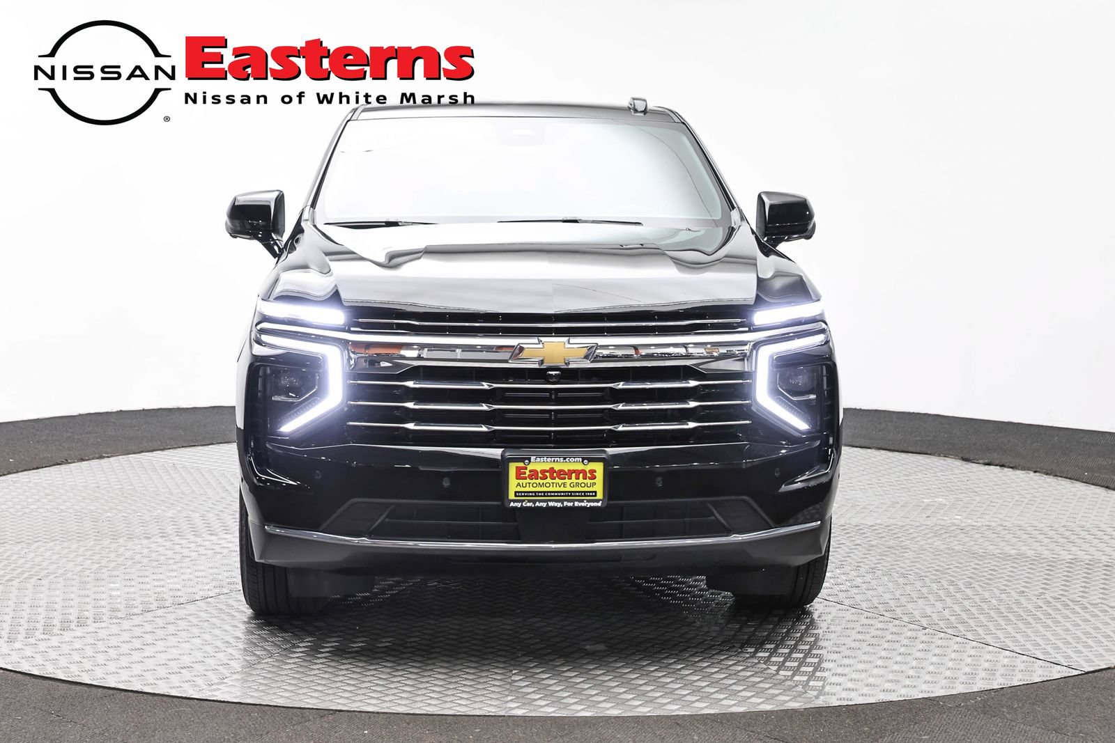 Used 2025 Chevrolet Tahoe LT AWD/4WD image 2