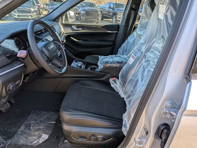 New 2026 Jeep Grand Cherokee Laredo AWD/4WD image 9