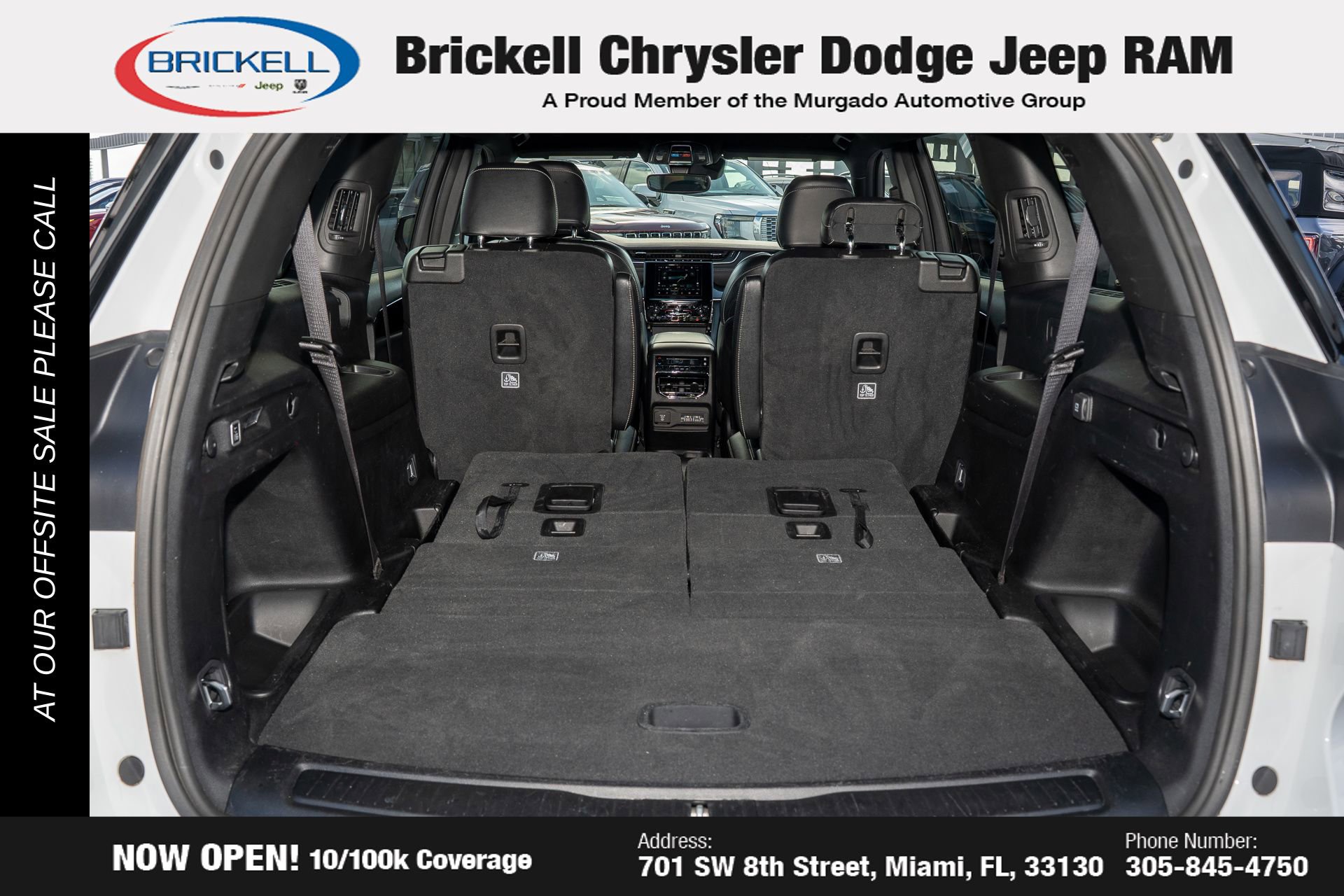 Used 2023 Jeep Grand Cherokee L Laredo image 10