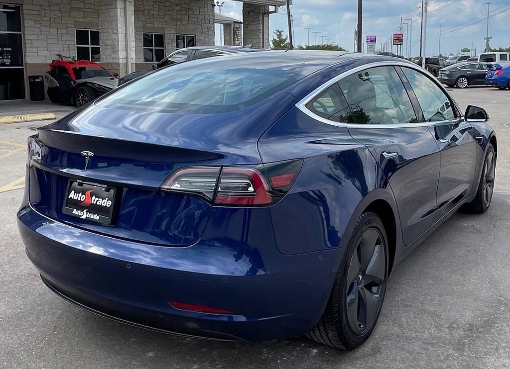 Used 2020 Tesla Model 3 Standard Range RWD image 4