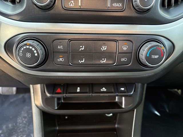 Used 2022 Chevrolet Colorado LT AWD/4WD image 29