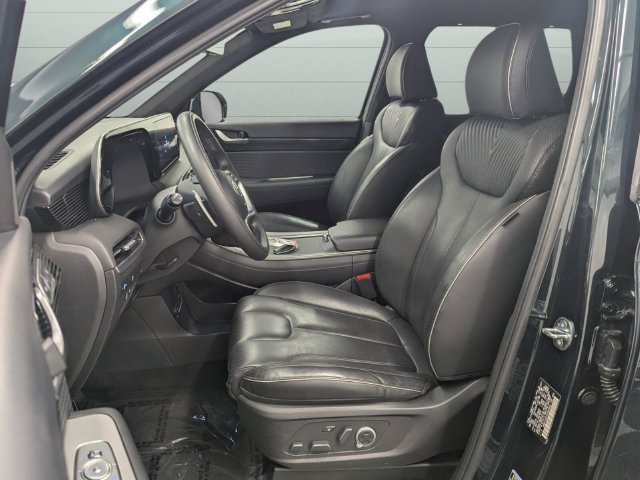 Used 2025 Hyundai Palisade Calligraphy FWD image 12
