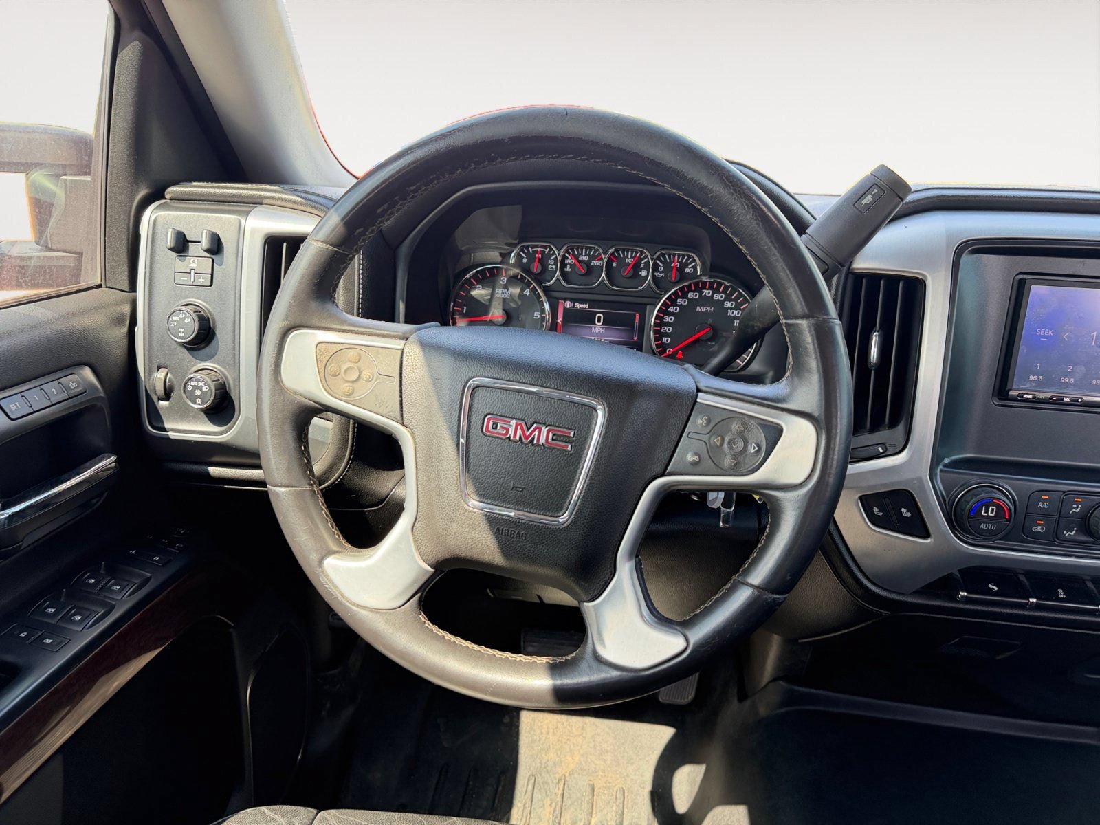 Used 2014 GMC Sierra 1500 SLT w/ Suspension Package, Off-Road AWD/4WD image 12