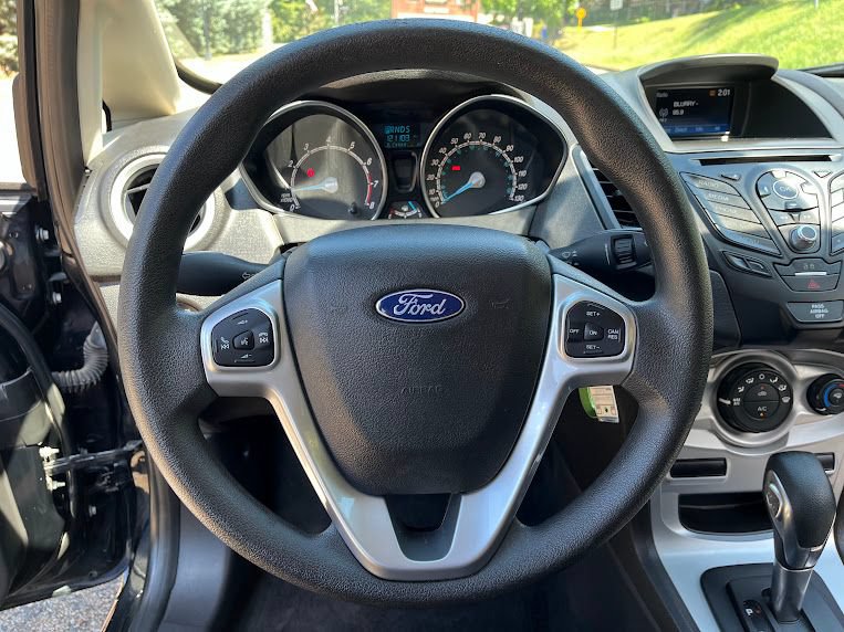 Used 2018 Ford Fiesta SE FWD image 11