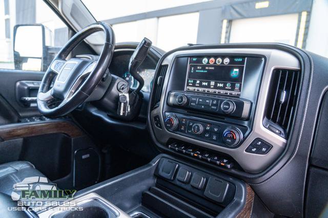 Used 2018 GMC Sierra 2500 Denali w/ Duramax Plus Package AWD/4WD image 27