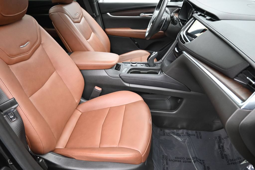 Used 2023 Cadillac XT5 Sportv w/ Technology Package AWD/4WD image 35