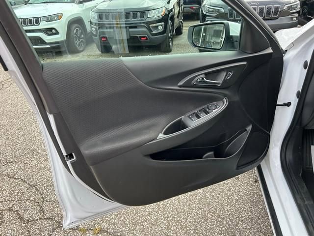 Used 2024 Chevrolet Malibu LT image 10